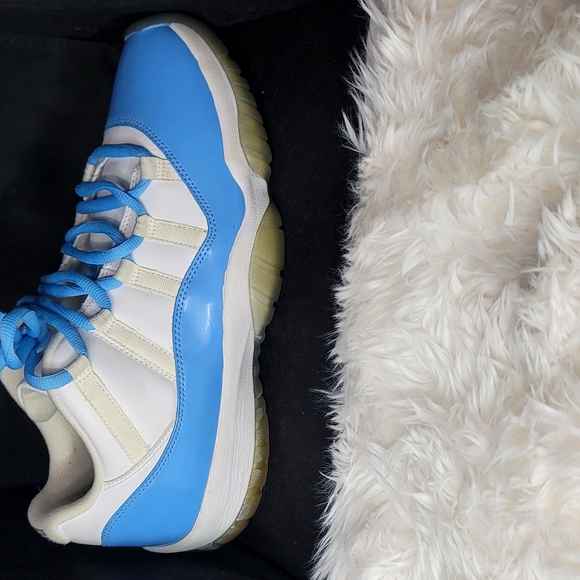 #62 Jordan 11 Low Blue and White Athletic Sneakers - Picture 1 of 6